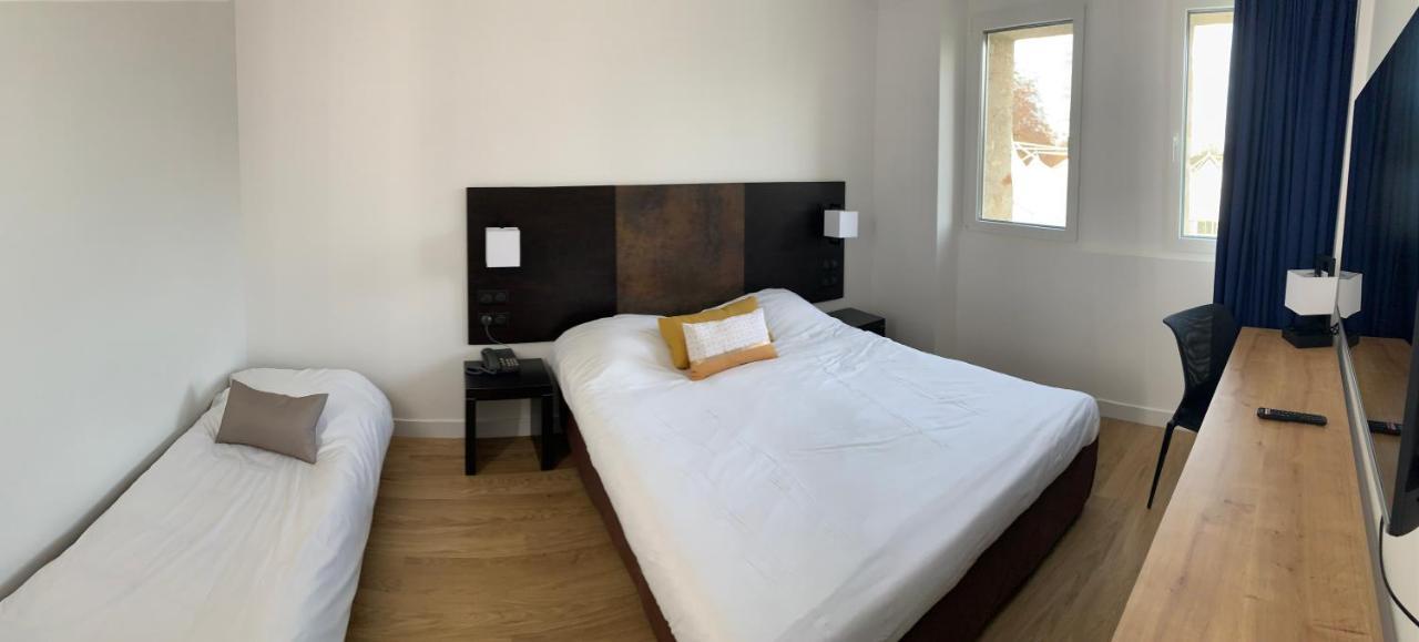 Hotel Abbaye Du Golf De Lesigny Экстерьер фото
