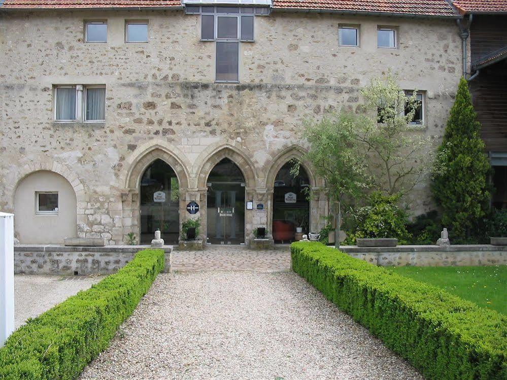 Hotel Abbaye Du Golf De Lesigny Экстерьер фото